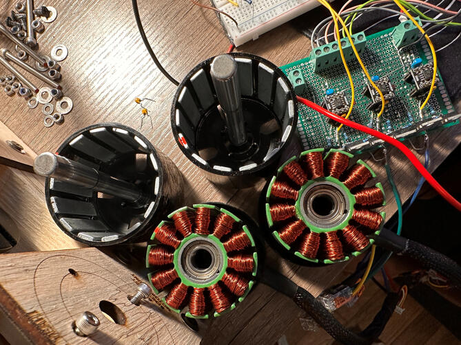 MOTORS