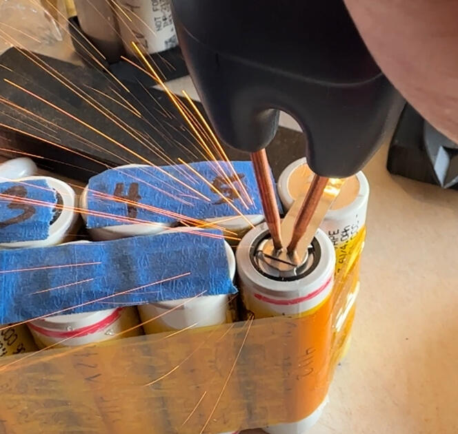 Spot Welding Spot Welding Battery Cells